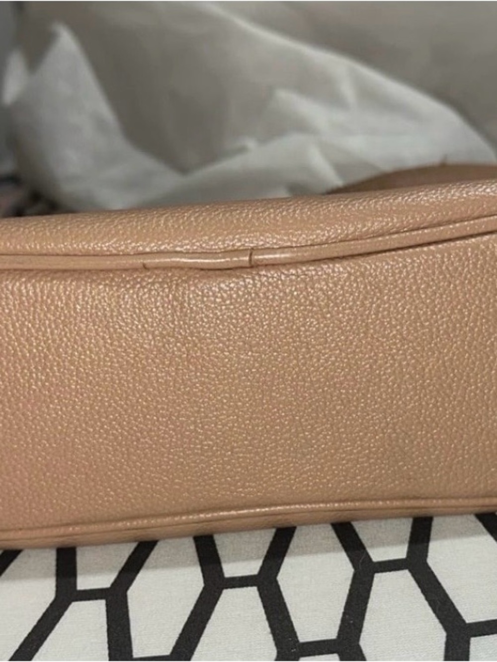 Kate Spade Leather Crossbody Bag with Coin
Pouch and 2 Straps - Picture 3 of 9